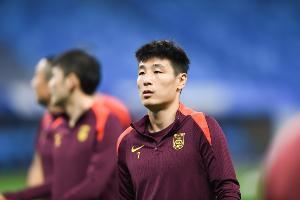东体：武磊从来不会阐述伤病的疼痛感 能否踢18强赛待队医评估